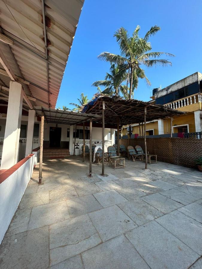 卡兰古特 海景果阿海滩之家酒店 外观 照片